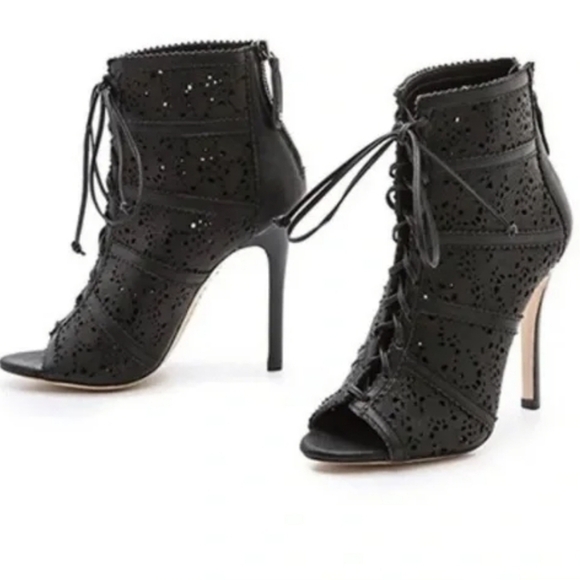 Alice + Olivia Black Cutout Heels EU 38.5. US 8 - Picture 1 of 10